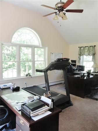 98 Bushy Lane Rutland, MA 01543 - Photo 11 of 30