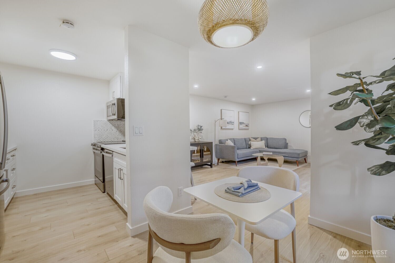 7209 224th Street Southwest, Unit P9 Edmonds, WA 98026 - Photo 4 of 17