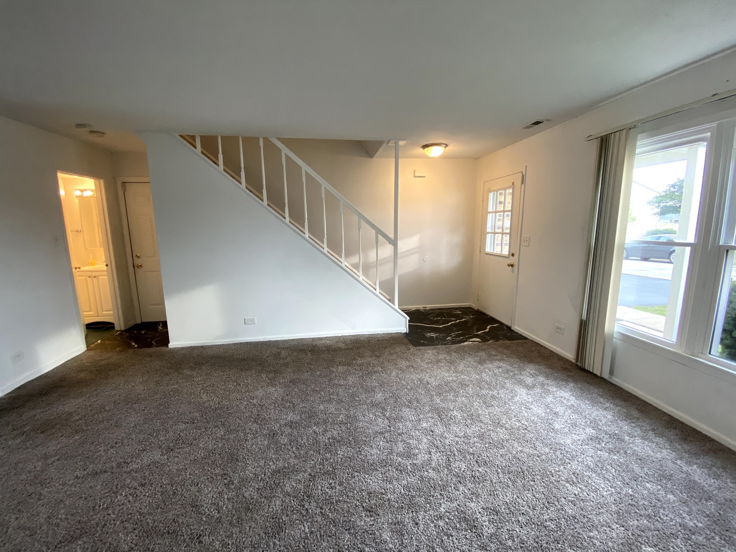456 Sullivan Circle Bolingbrook, IL 60440 - Photo 3 of 31
