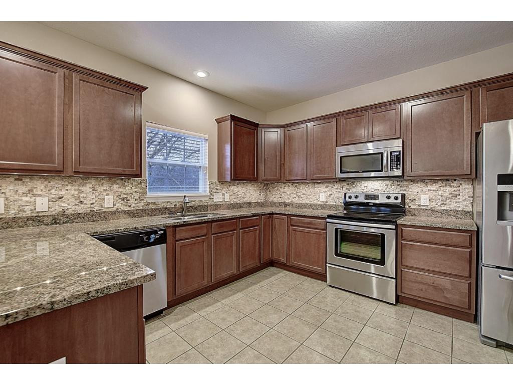 27 Springwinds Loop Johnson City, TN 37601 - Photo 10 of 25 Kitchen