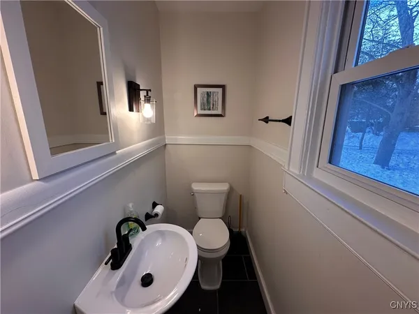 $2,600 | 1401 Euclid Avenue, Syracuse, NY 13224