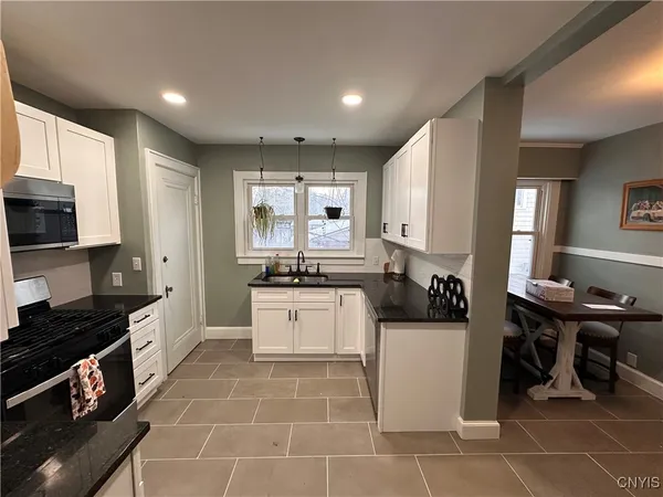 $2,600 | 1401 Euclid Avenue, Syracuse, NY 13224