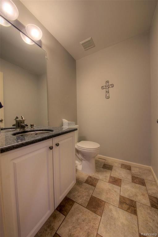 46559 Inverness Road Canton, MI 48188 - Photo 25 of 48