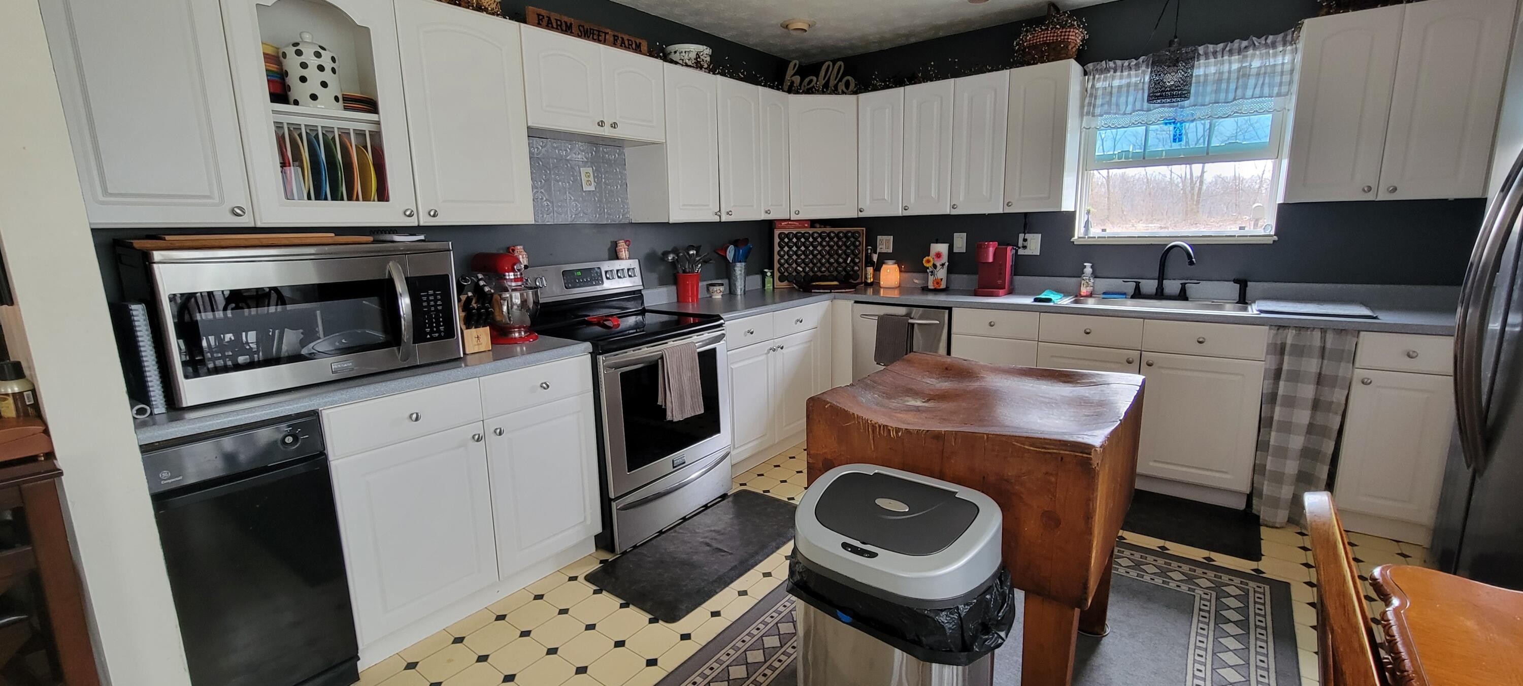 1347 Farris Branch Road Wallingford, KY 41093 - Photo 10 of 33 20250313_115139 (1)