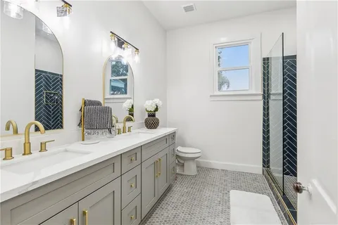 $749,000 | 2417 Royal Street, New Orleans, LA 70117