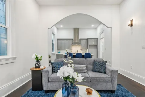 $749,000 | 2417 Royal Street, New Orleans, LA 70117