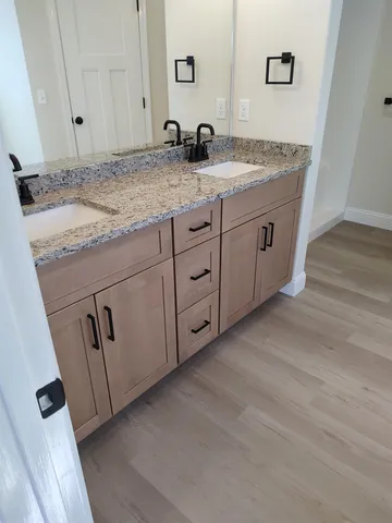 $3,750 | 4 Dutch Drive, Litchfield, NH 03052