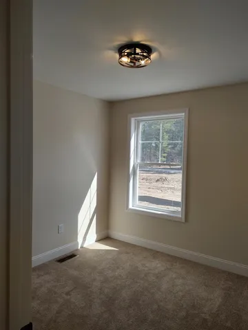 $3,750 | 4 Dutch Drive, Litchfield, NH 03052