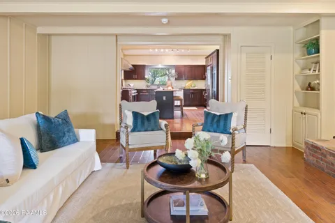 $570,000 | 106 Teche Drive, Lafayette, LA 70503