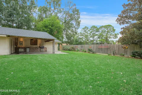 $570,000 | 106 Teche Drive, Lafayette, LA 70503