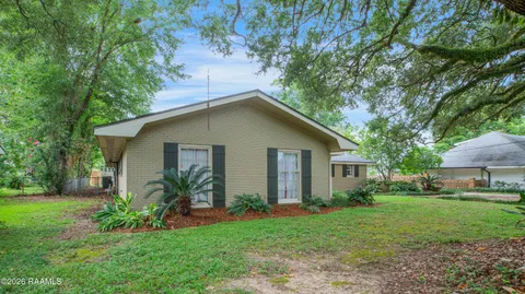 $570,000 | 106 Teche Drive, Lafayette, LA 70503