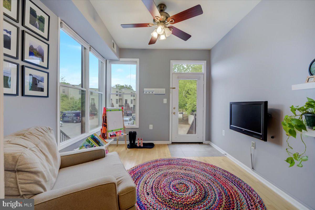 251 14th Street Southeast, Unit A Washington, DC 20003 - Photo 17 of 35