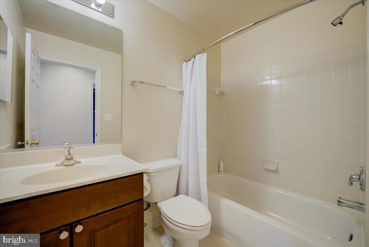 251 14th Street Southeast, Unit A Washington, DC 20003 - Photo 31 of 35
