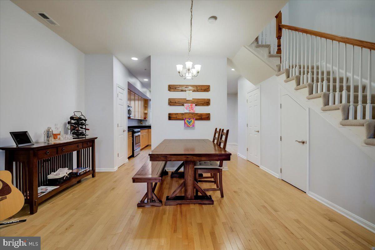 251 14th Street Southeast, Unit A Washington, DC 20003 - Photo 8 of 35