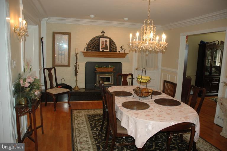13430 Compton Road Clifton, VA 20124 - Photo 22 of 28 Dining Room