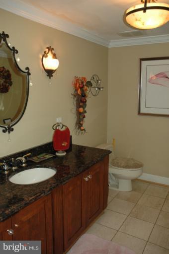 13430 Compton Road Clifton, VA 20124 - Photo 25 of 28 Bath