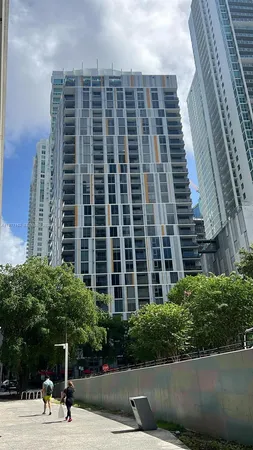 $7,500 | 31 Southeast 6th Street, Unit 1801, Miami, FL 33131