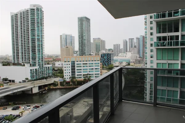 $7,500 | 31 Southeast 6th Street, Unit 1801, Miami, FL 33131