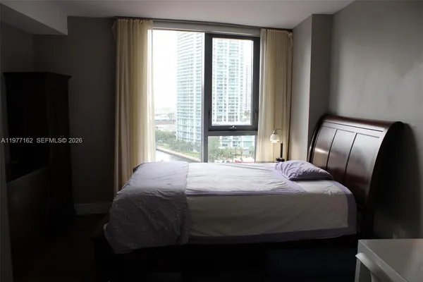 $7,500 | 31 Southeast 6th Street, Unit 1801, Miami, FL 33131