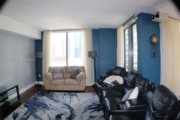 $7,500 | 31 Southeast 6th Street, Unit 1801, Miami, FL 33131