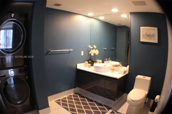 $7,500 | 31 Southeast 6th Street, Unit 1801, Miami, FL 33131