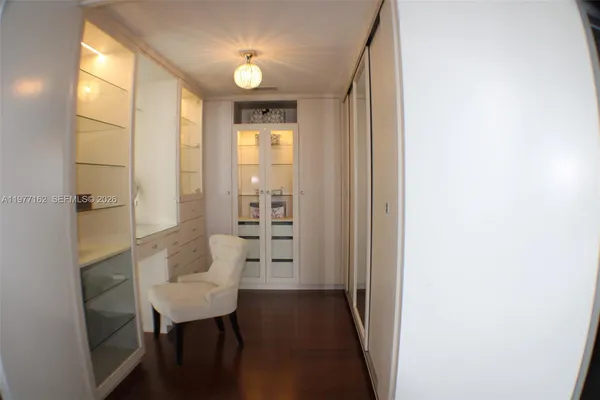 $7,500 | 31 Southeast 6th Street, Unit 1801, Miami, FL 33131