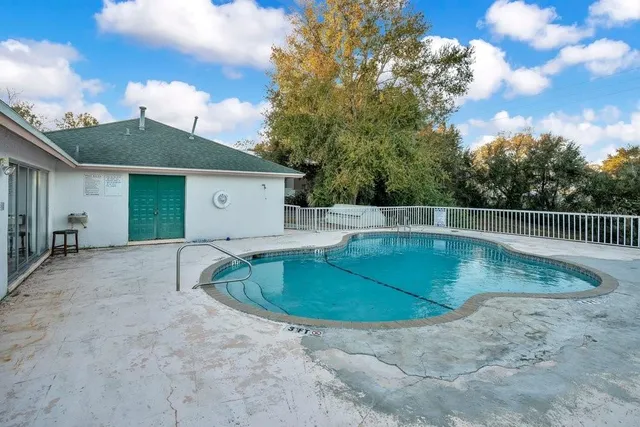 $150,000 | 404 Country Lane Northeast, Unit 404, Winter Haven, FL 33881