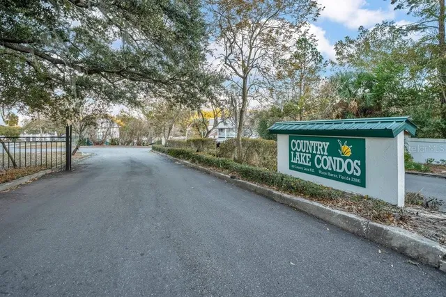 $150,000 | 404 Country Lane Northeast, Unit 404, Winter Haven, FL 33881