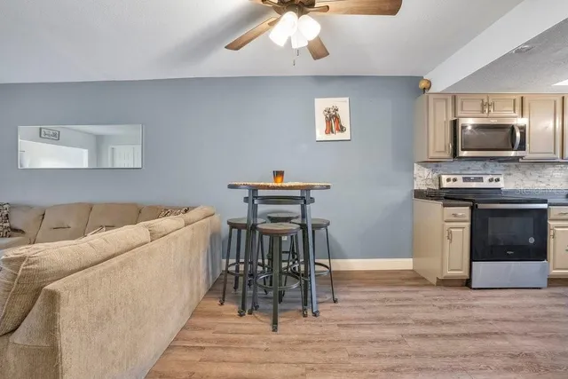 $150,000 | 404 Country Lane Northeast, Unit 404, Winter Haven, FL 33881