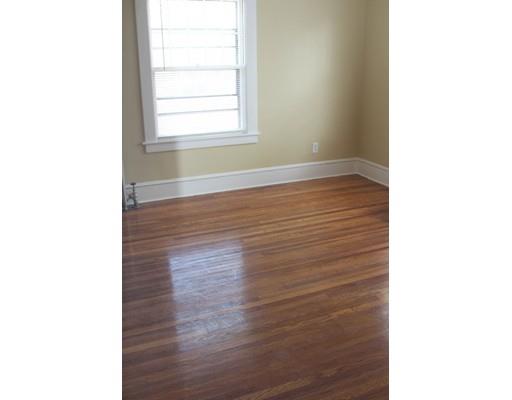 146 Thompson Street Springfield, MA 01109 - Photo 14 of 22 Gallery Image 14