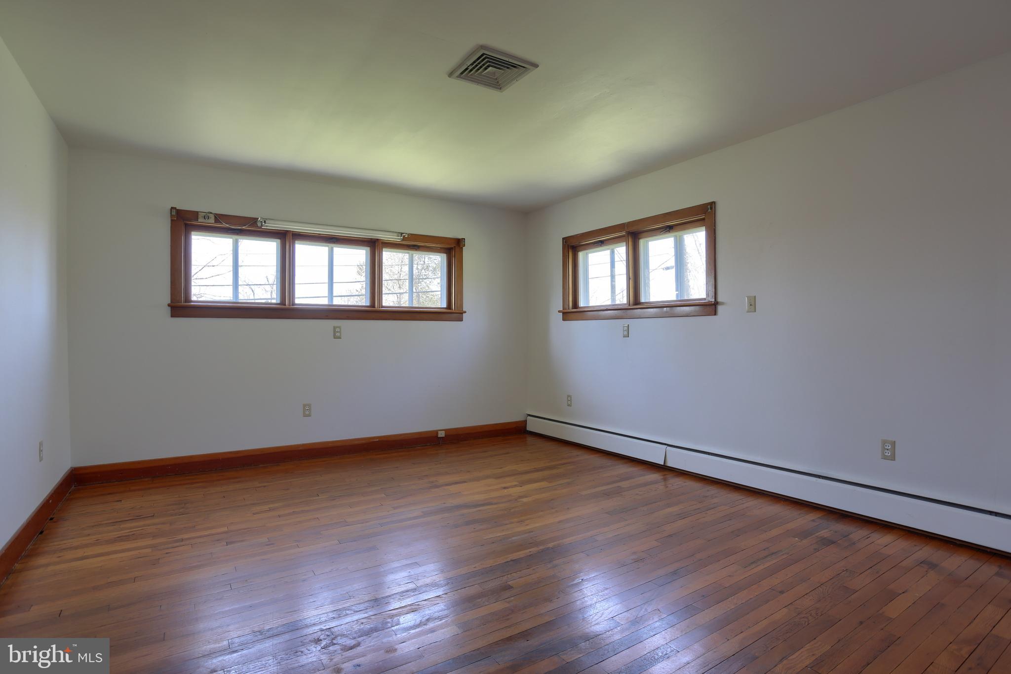 960 Oberlin Road Middletown, PA 17057 - Photo 18 of 38 Gallery Image 18