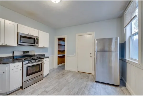 $3,200 | 37 Taft Street, Unit 2, Boston, MA 02125