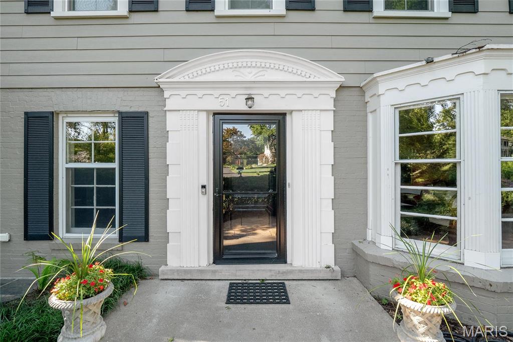 51 Frontenac Estates Drive Frontenac, MO 63131 - Photo 4 of 42