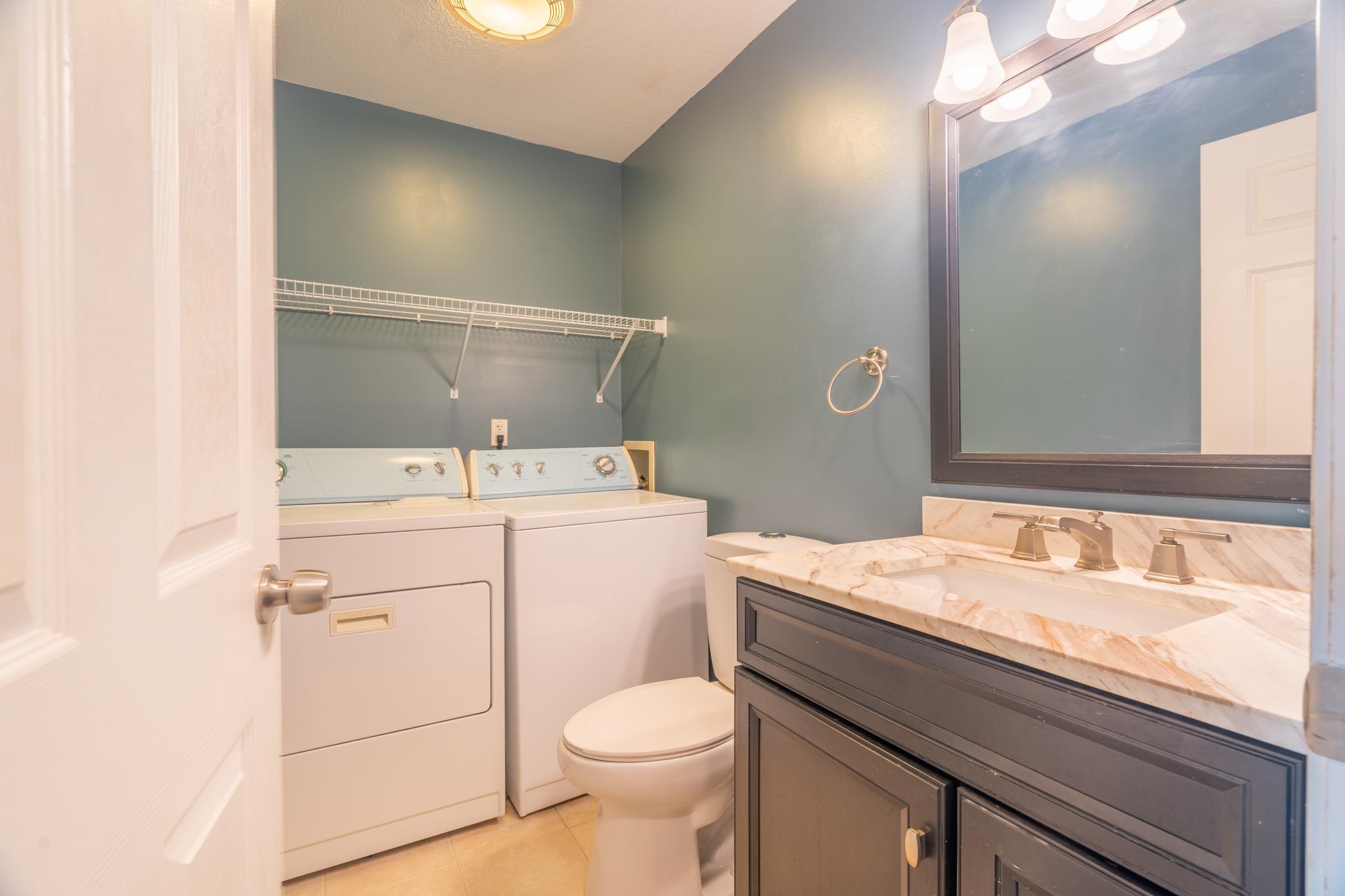 49 Harvell Street, Unit 19 Manchester, NH 03102 - Photo 24 of 25