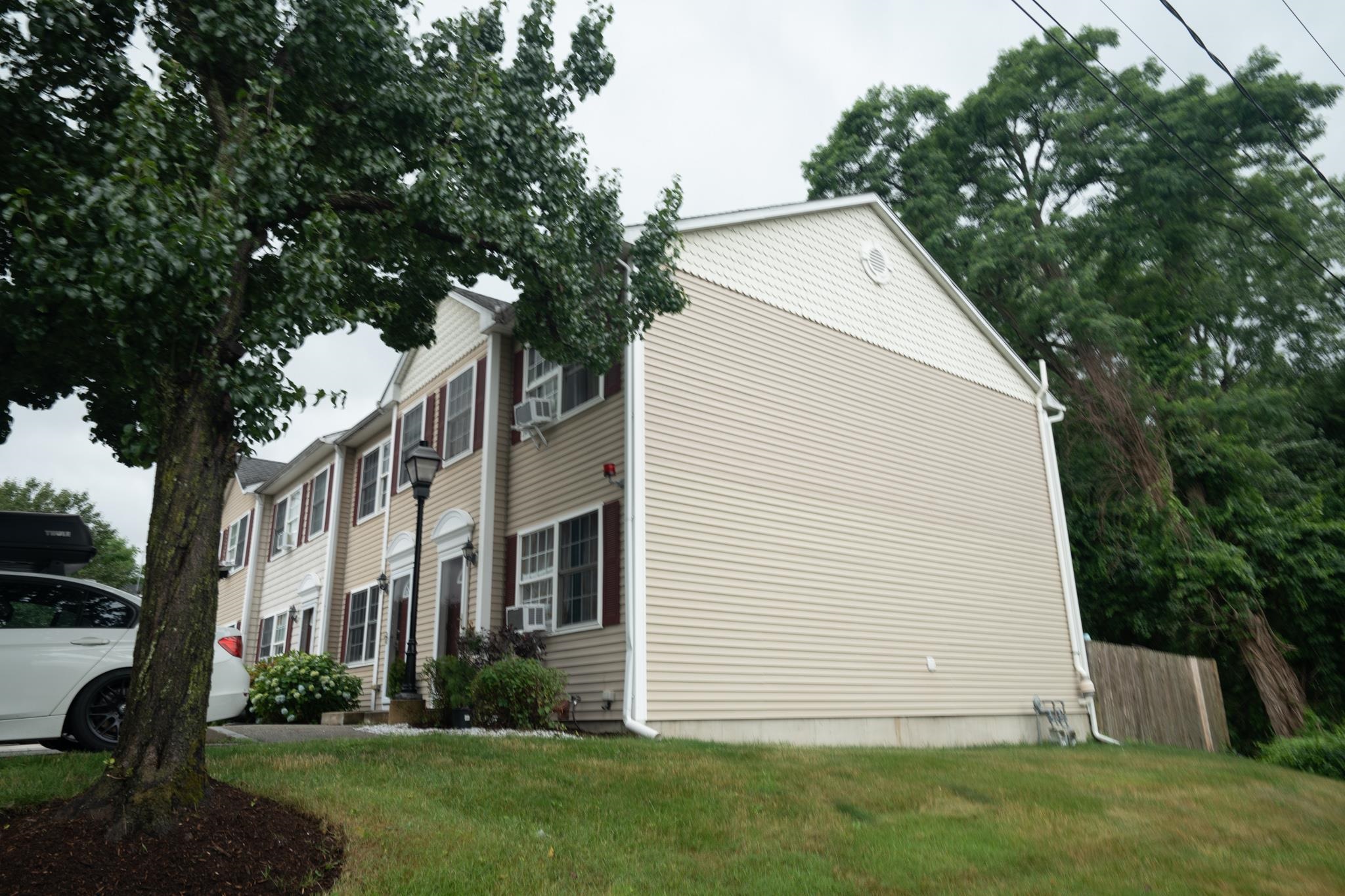 49 Harvell Street, Unit 19 Manchester, NH 03102 - Photo 7 of 25