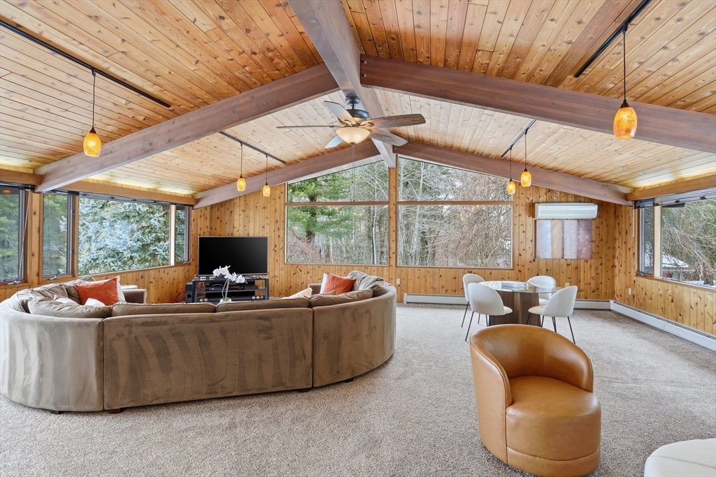 1090 North Road Carlisle, MA 01741 - Photo 11 of 42