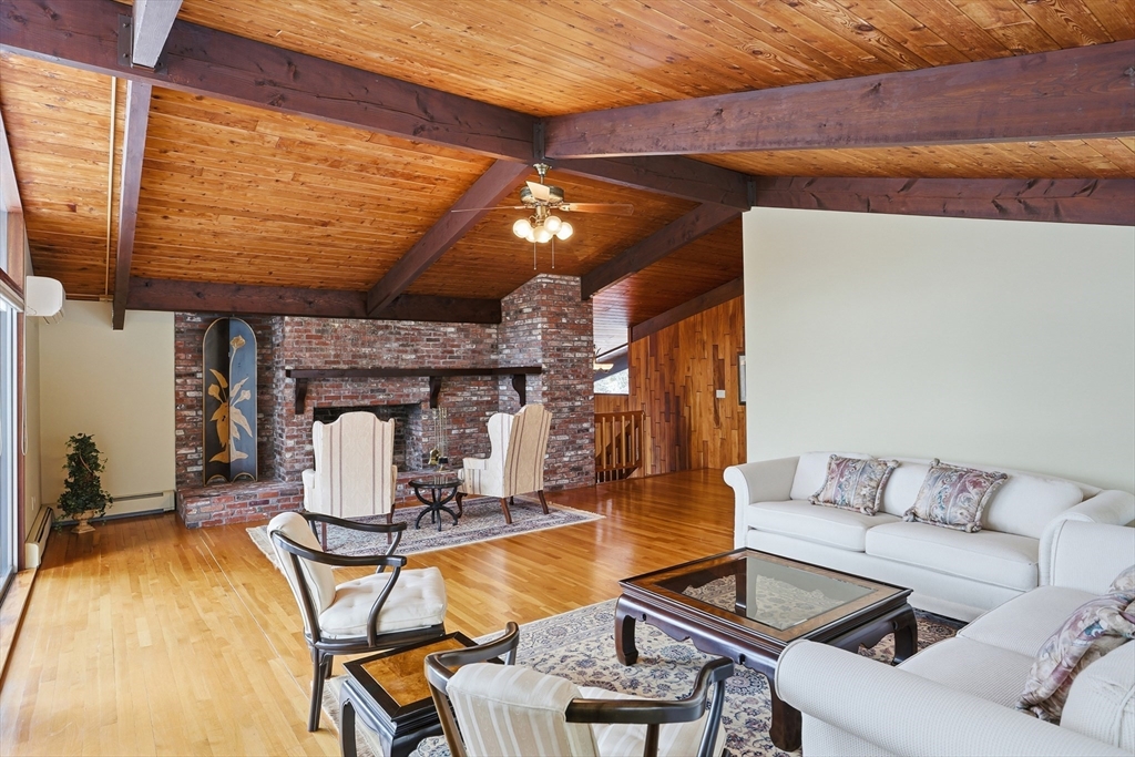 1090 North Road Carlisle, MA 01741 - Photo 19 of 42
