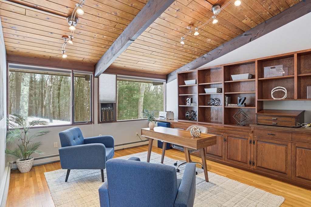 1090 North Road Carlisle, MA 01741 - Photo 20 of 42