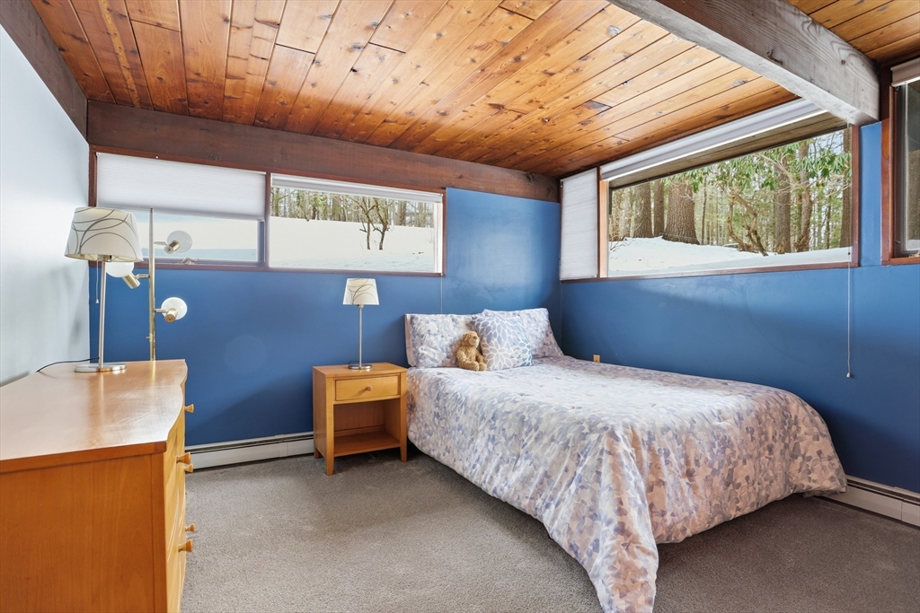 1090 North Road Carlisle, MA 01741 - Photo 26 of 42