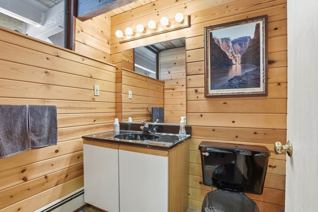 1090 North Road Carlisle, MA 01741 - Photo 30 of 42