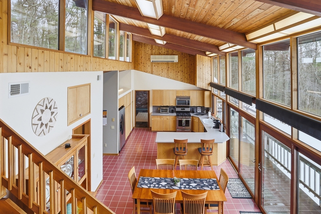 1090 North Road Carlisle, MA 01741 - Photo 10 of 42