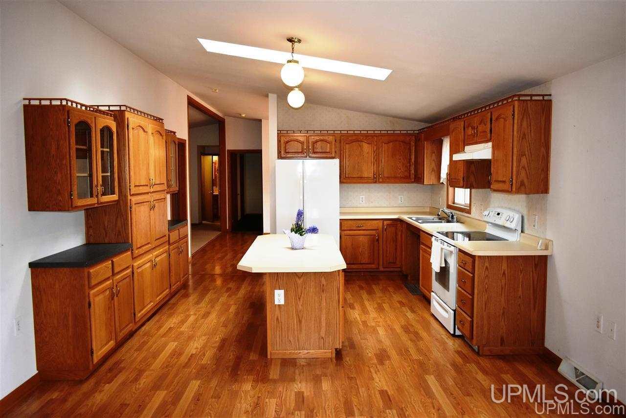 4687 12th Road Escanaba, MI 49829 - Photo 19 of 28