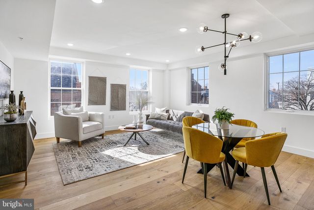 $975,000 | 312 South Washington Street, Unit 201, Alexandria, VA 22314