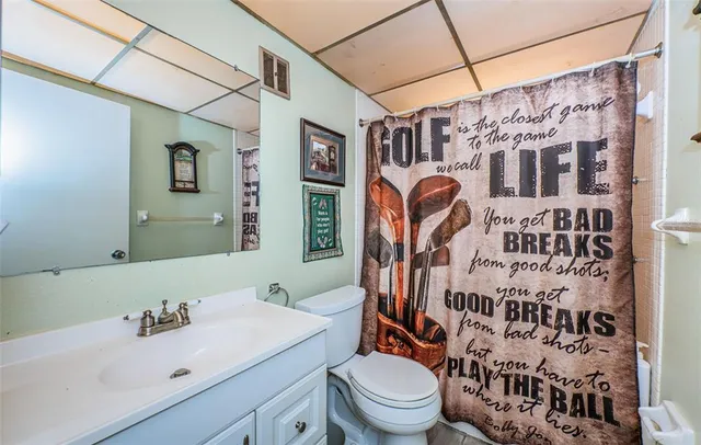 $60,000 | 2001 Greenbriar Boulevard, Unit 7, Clearwater, FL 33763