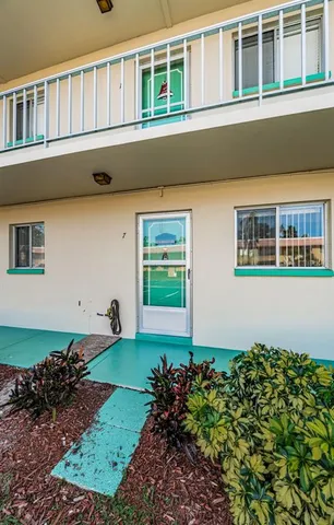 $60,000 | 2001 Greenbriar Boulevard, Unit 7, Clearwater, FL 33763