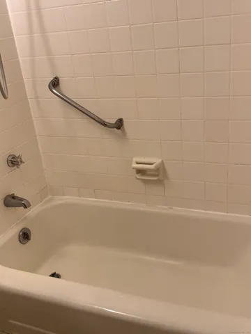 $1,400 | 31 Woodland Street, Unit 6N, Hartford, CT 06105