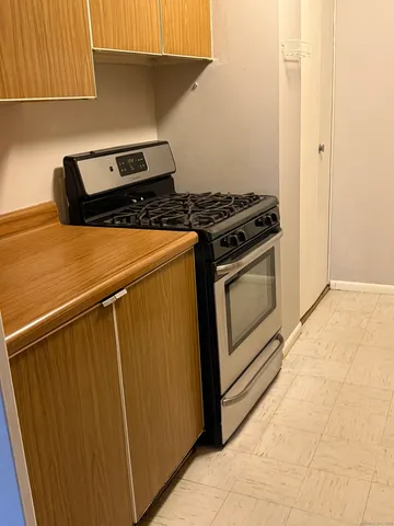 $1,400 | 31 Woodland Street, Unit 6N, Hartford, CT 06105