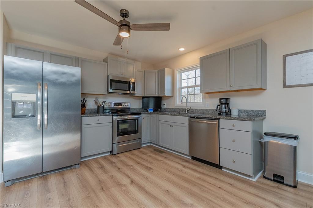 3659 Old Mountain Road Lexington, NC 27292 - Photo 14 of 39