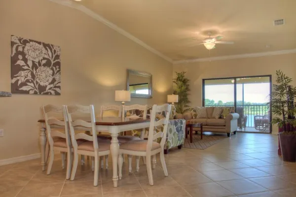 $2,600 | 7305 River Hammock Drive, Unit 206, Bradenton, FL 34212