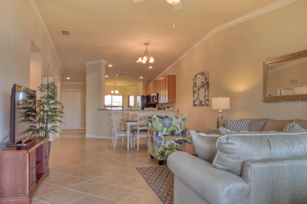 $2,600 | 7305 River Hammock Drive, Unit 206, Bradenton, FL 34212